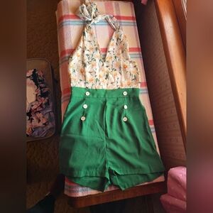 Floral Green Women's Shorts